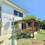 Marina 2 Nv - With Terrace, Grill, Pool