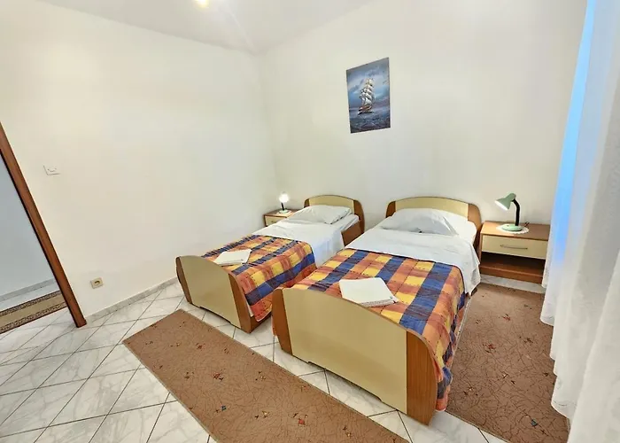 Marina 2 Nv - With Terrace, Grill, Pool * Novi Vinodolski