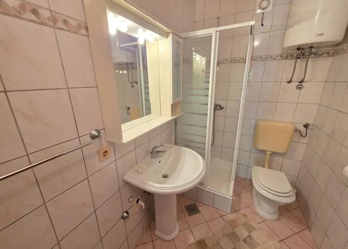 Marina 2 Nv - With Terrace, Grill, Pool Apartament Novi Vinodolski